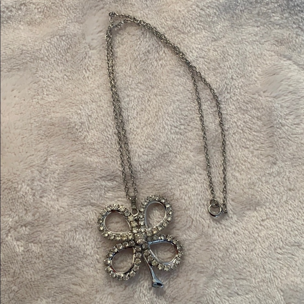 Vintage cloverleaf rhinestone pendant with chain